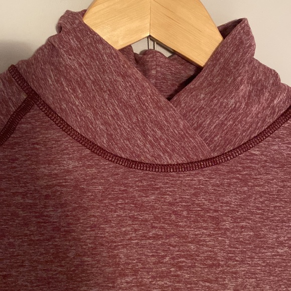 Lululemon Warm Your Core Long Sleeve Tee
Heathered Bordeaux Dram size 6 pullover - Picture 8 of 16